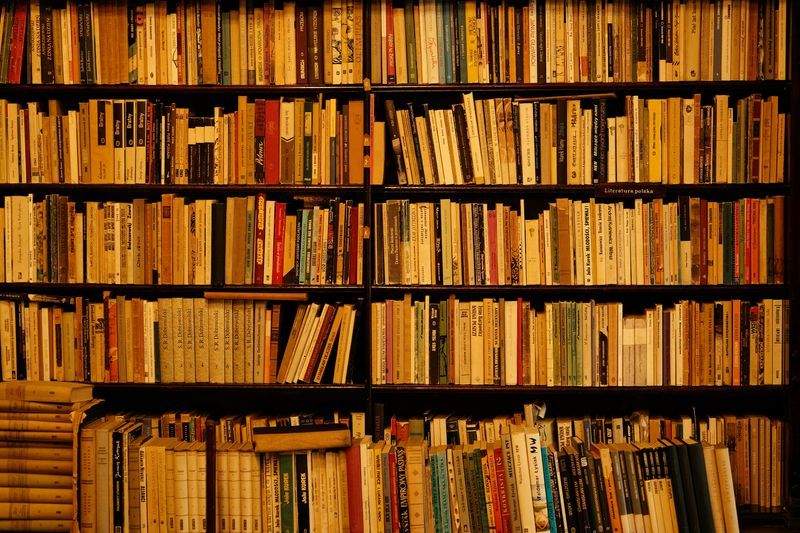 読書時間がもっと楽しくなる、春のブックカバー特集